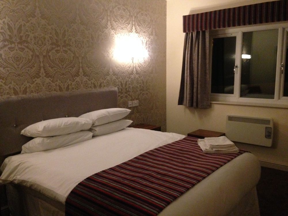 Strawberry Bank Hotel, Nec Meriden  Εξωτερικό φωτογραφία